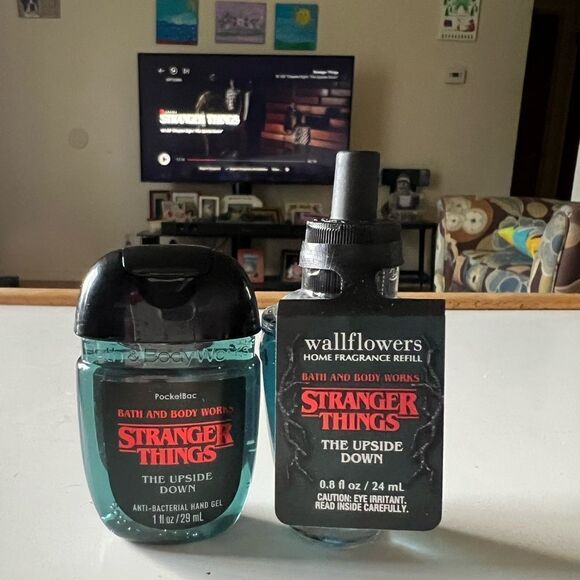 BBW Exclusive The Stranger Things Limited Edition The Upside Down Mini Bundle - Picture 1 of 4